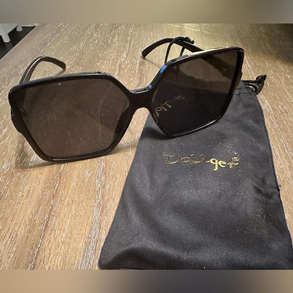 Women’s Sunglasses-Black
